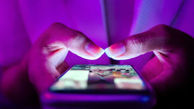 When ad transparency backfires: Why labelled posts may make social media less honest